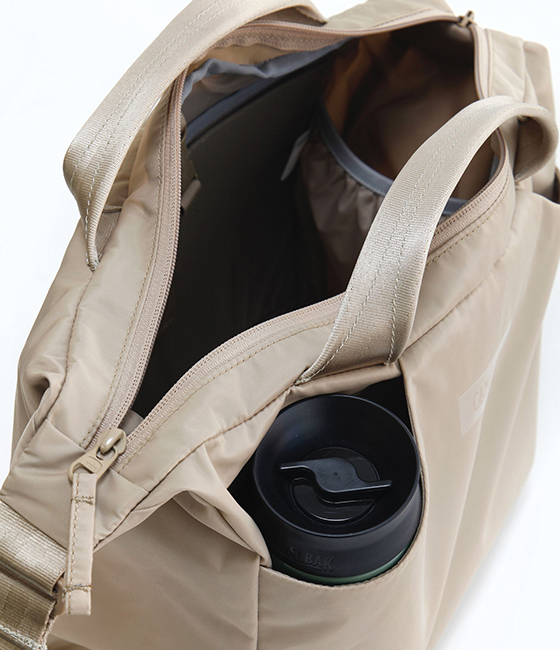 ACTIONABLE SHOULDER BAG | ACCESSORIES AND OTHERS | ITEM